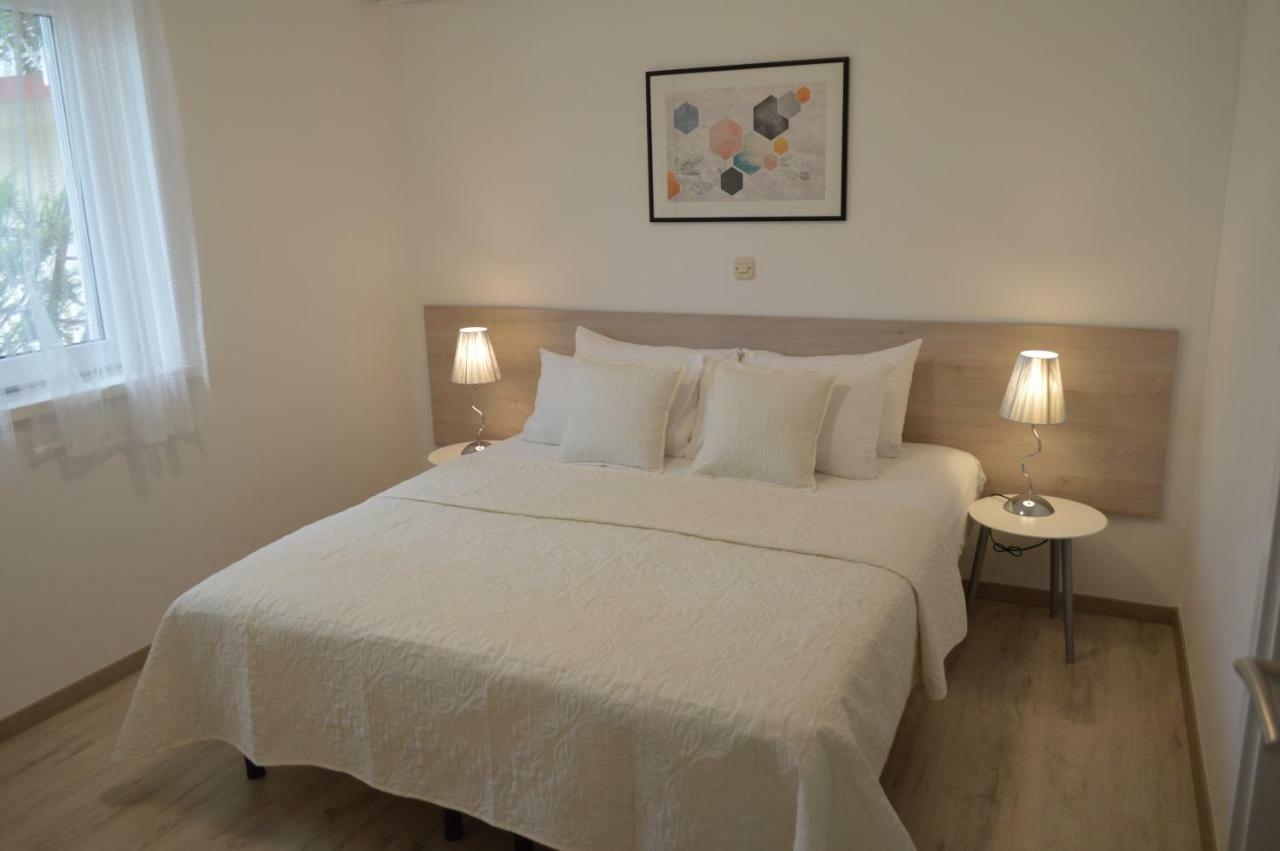 Apartmani Milin ซาดาร์ ภายนอก รูปภาพ