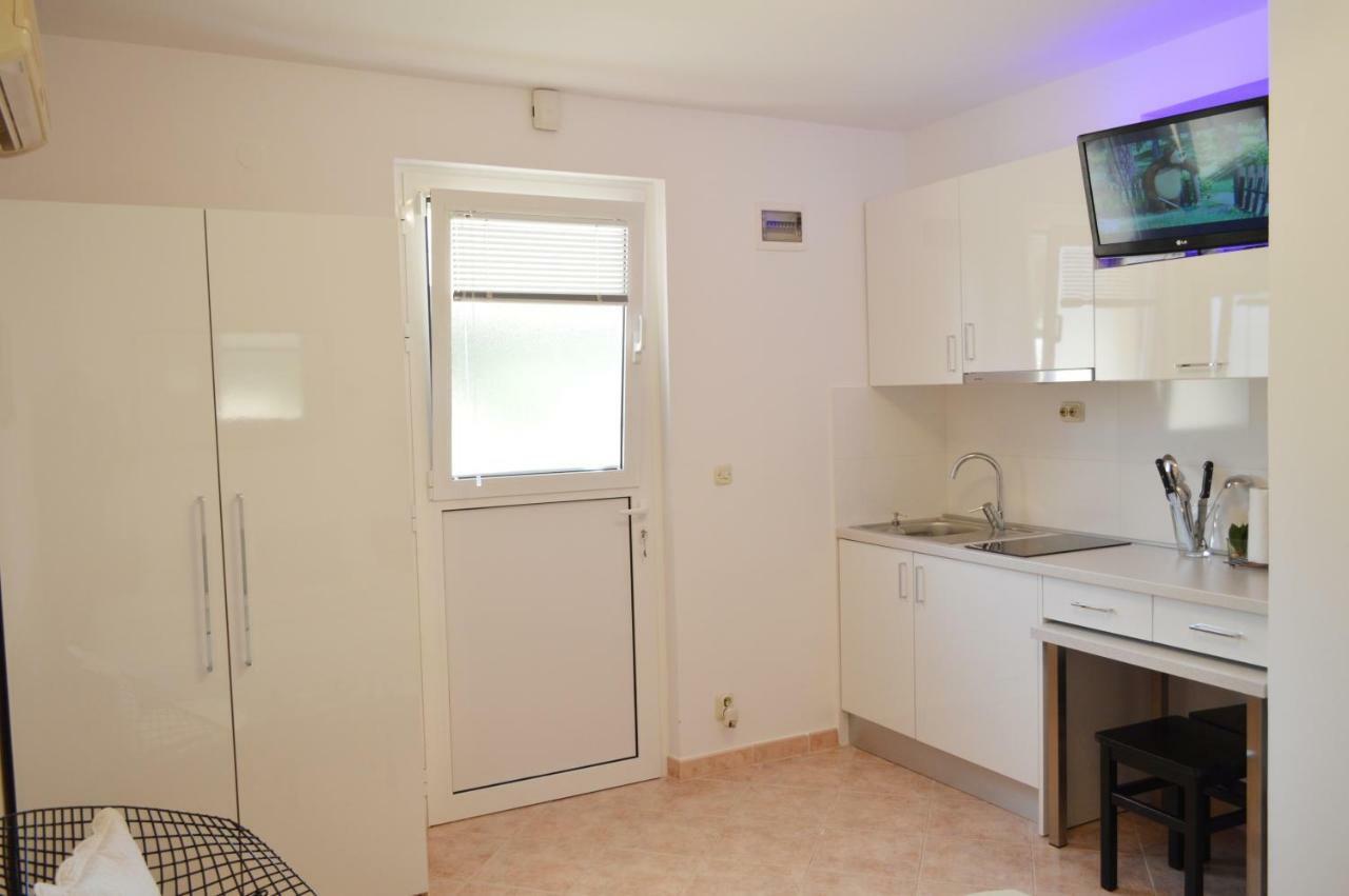 Apartmani Milin ซาดาร์ ภายนอก รูปภาพ