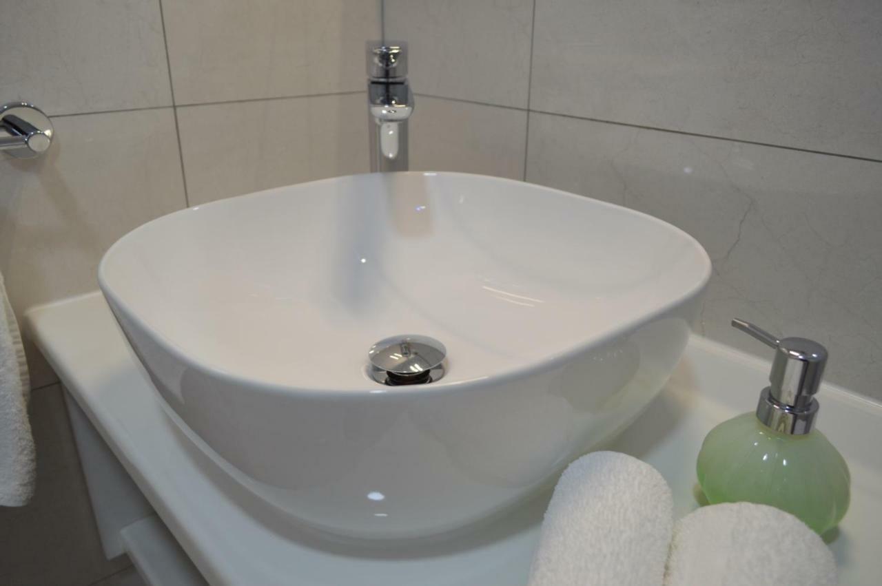 Apartmani Milin ซาดาร์ ภายนอก รูปภาพ