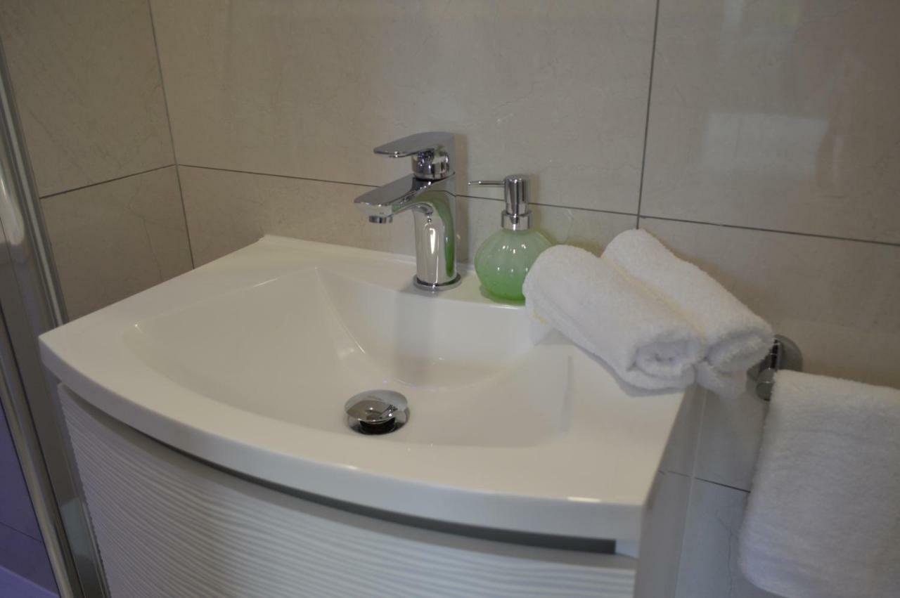 Apartmani Milin ซาดาร์ ภายนอก รูปภาพ