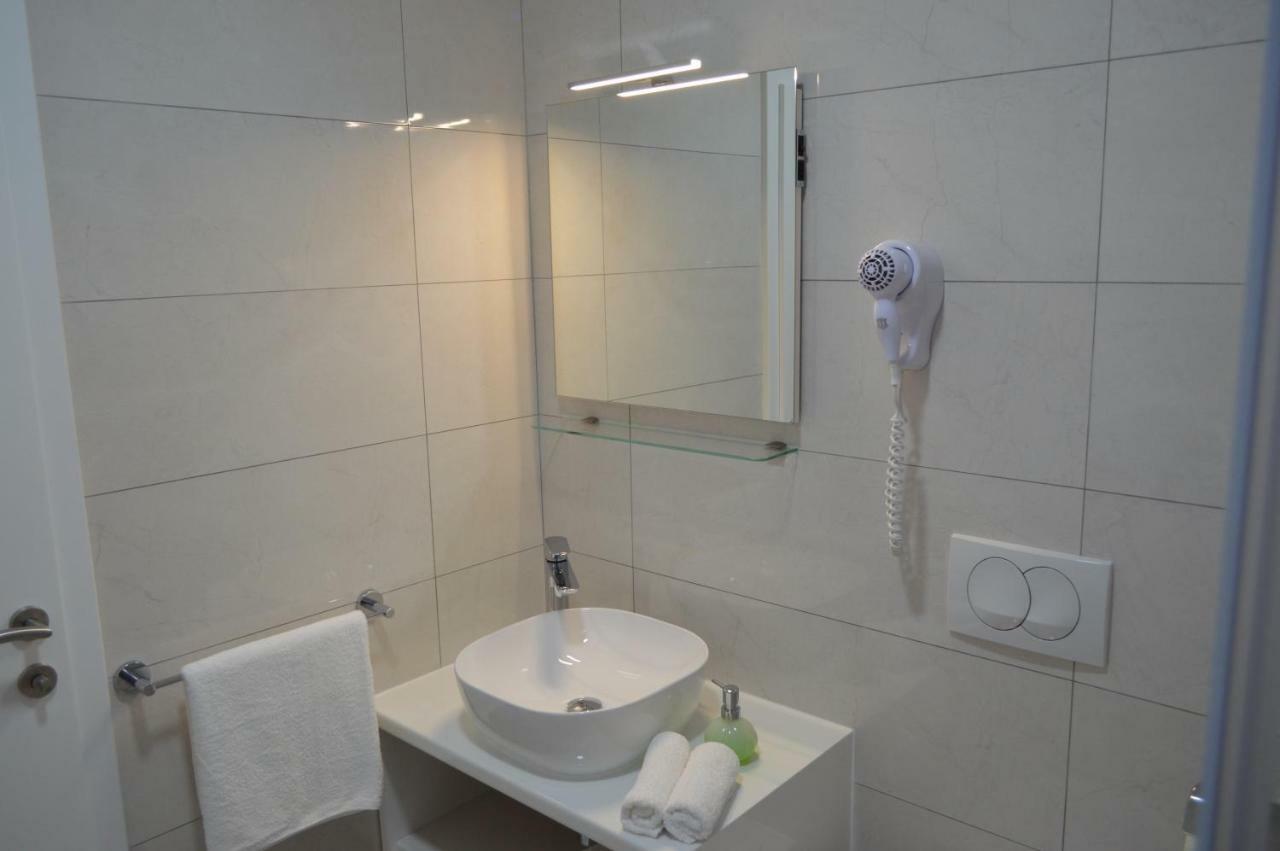 Apartmani Milin ซาดาร์ ภายนอก รูปภาพ